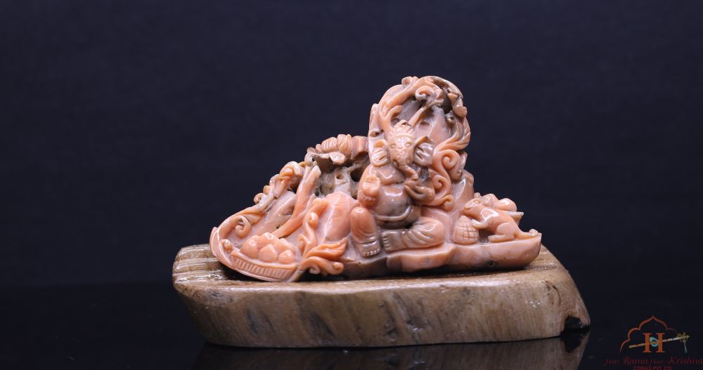 Momo Ganesh