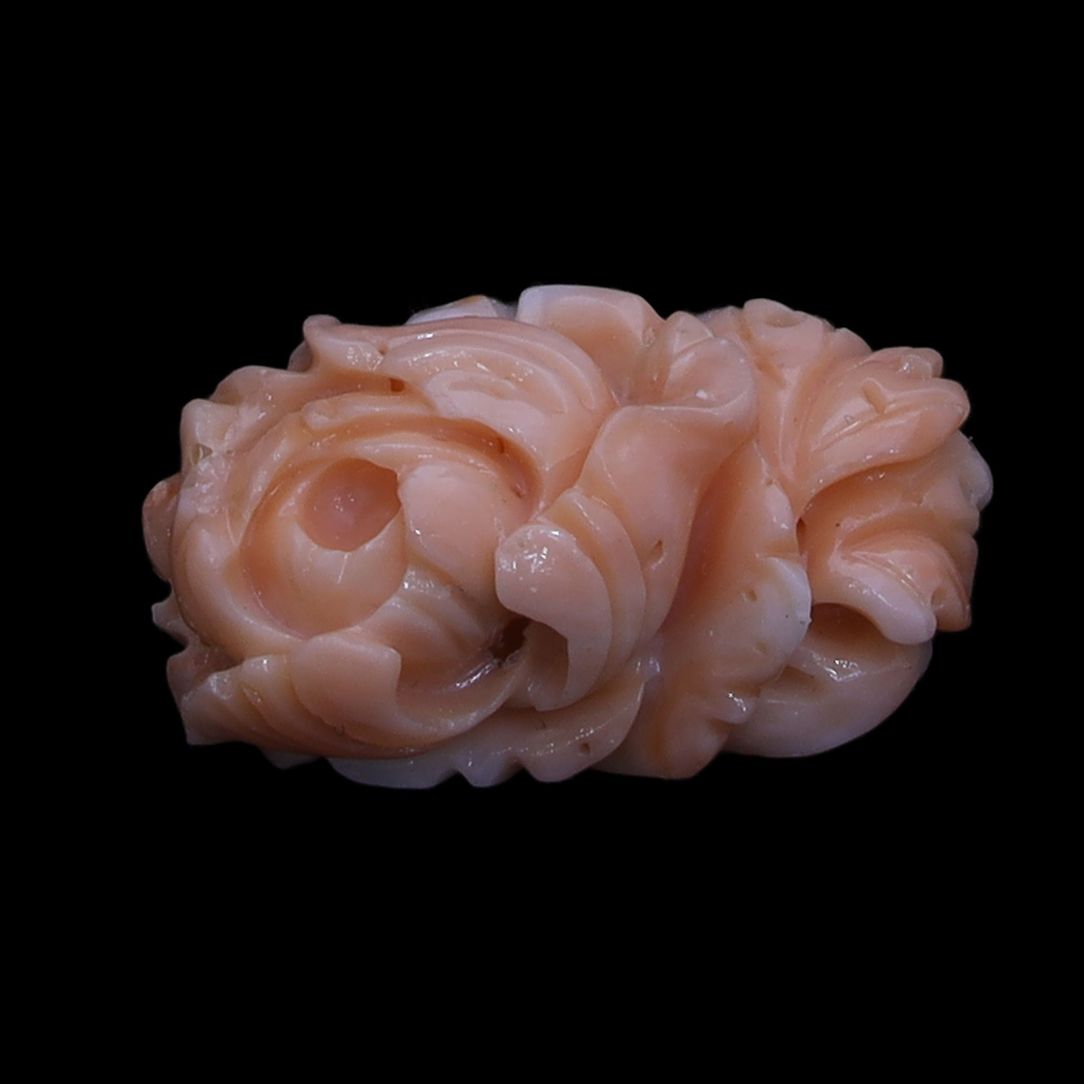 Momo Fancy Flower Carving