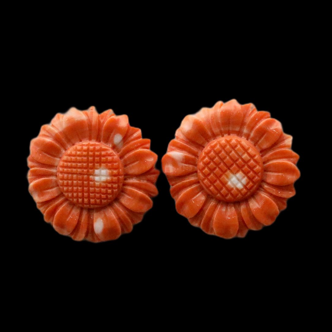 Momo Coral Flower